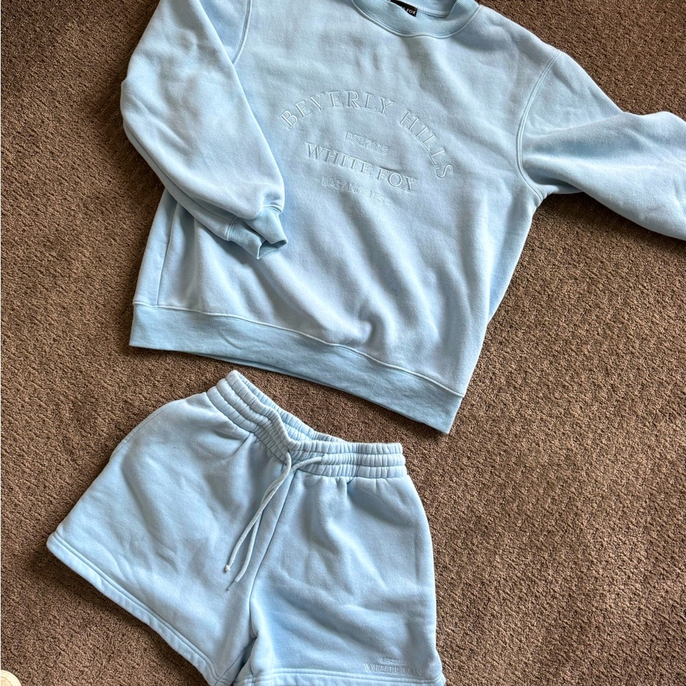 White Fox Boutique lounge sweat set